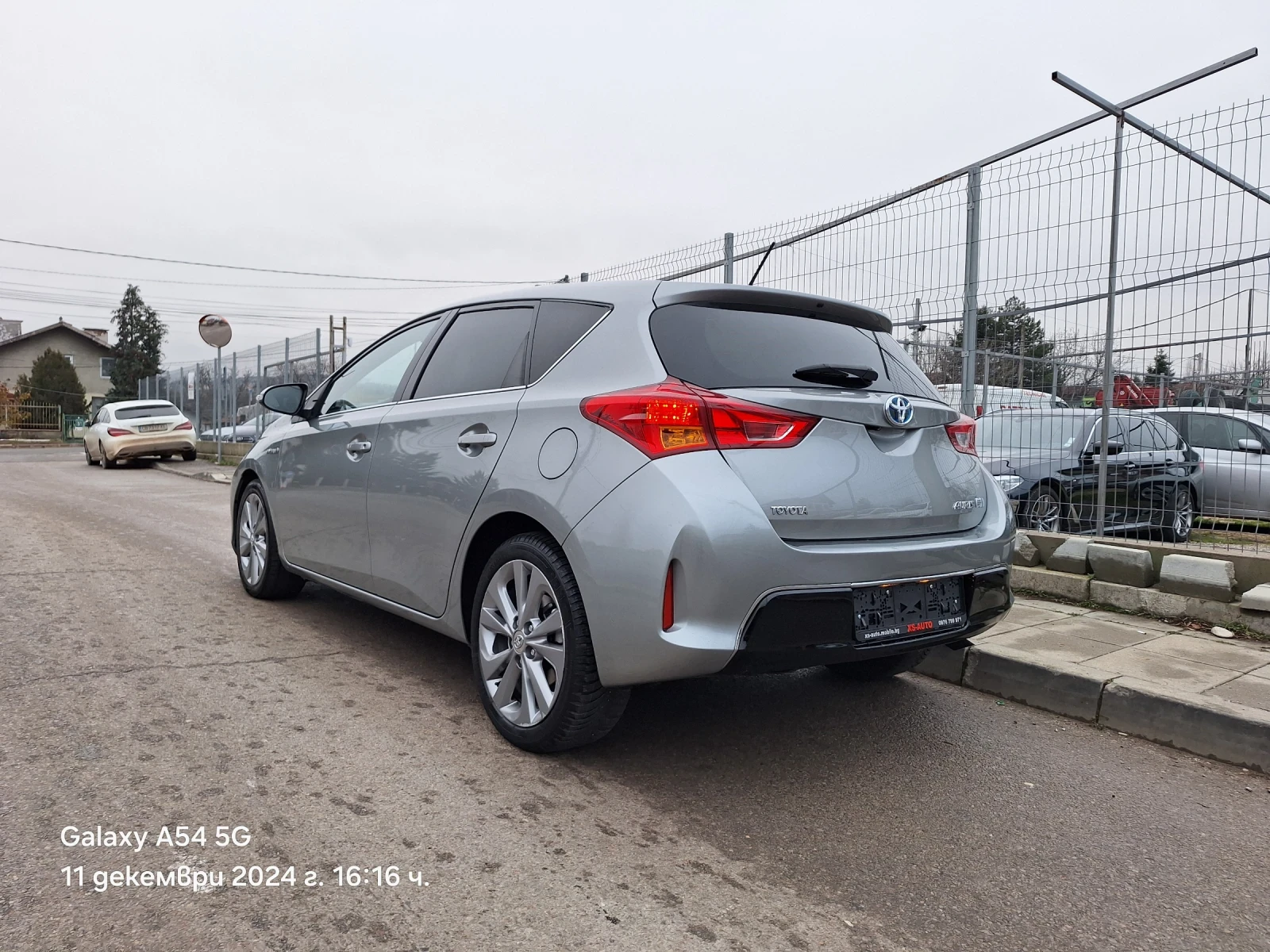 Toyota Auris 1.8 HYBRID 97000KM EURO 5 - изображение 7