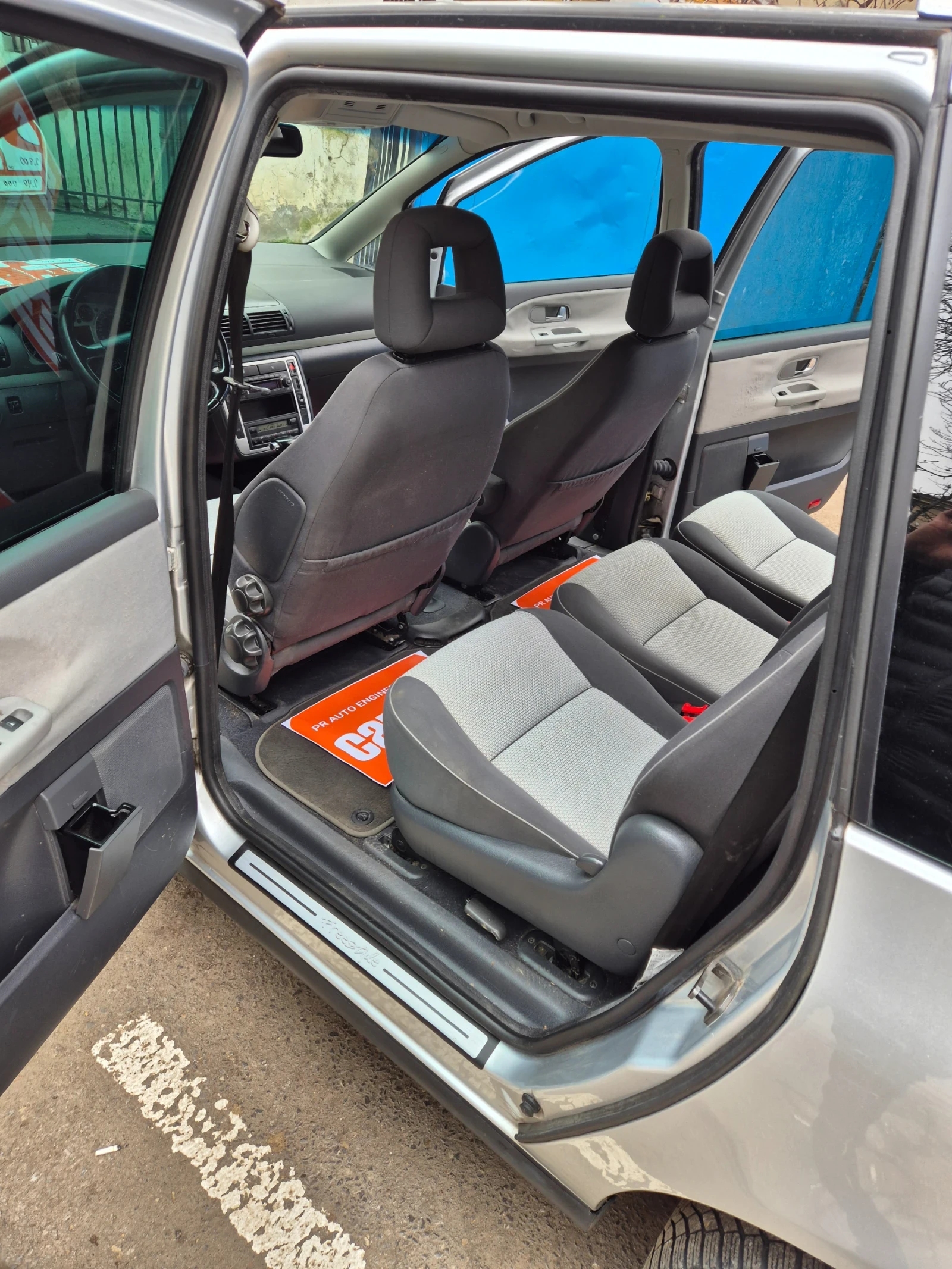 VW Sharan 2 8 V6/6+ 1 ГАЗ БЕНЗИН facelift ГЕРМАНИЯ  - изображение 9