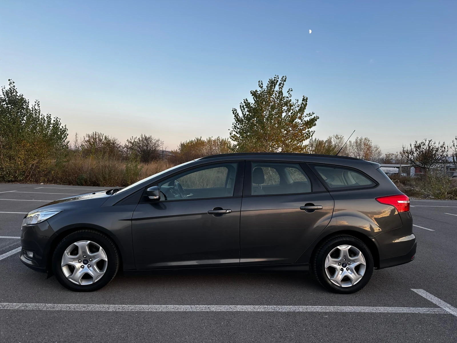 Ford Focus 1.0* EcoBoost* Navi* EURO6 - изображение 7