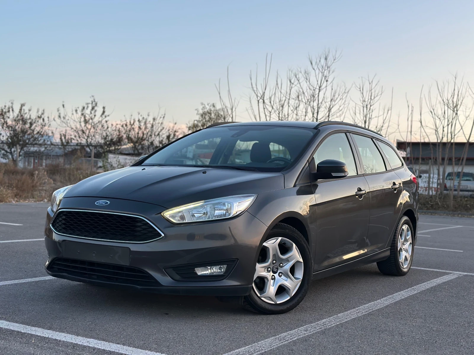 Ford Focus 1.0* EcoBoost* Navi* EURO6 - изображение 2