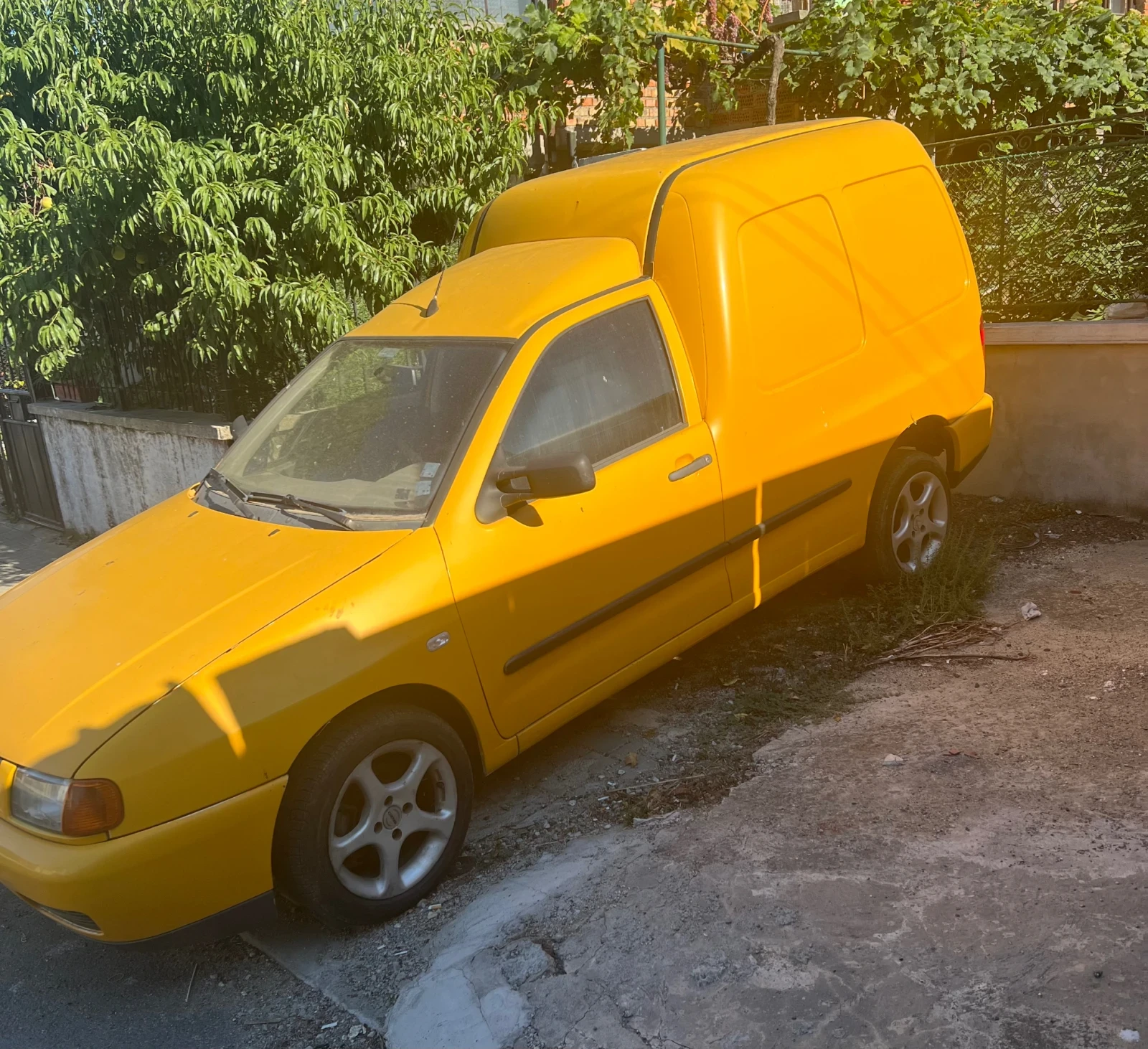 VW Caddy 1.9 SDI - изображение 3
