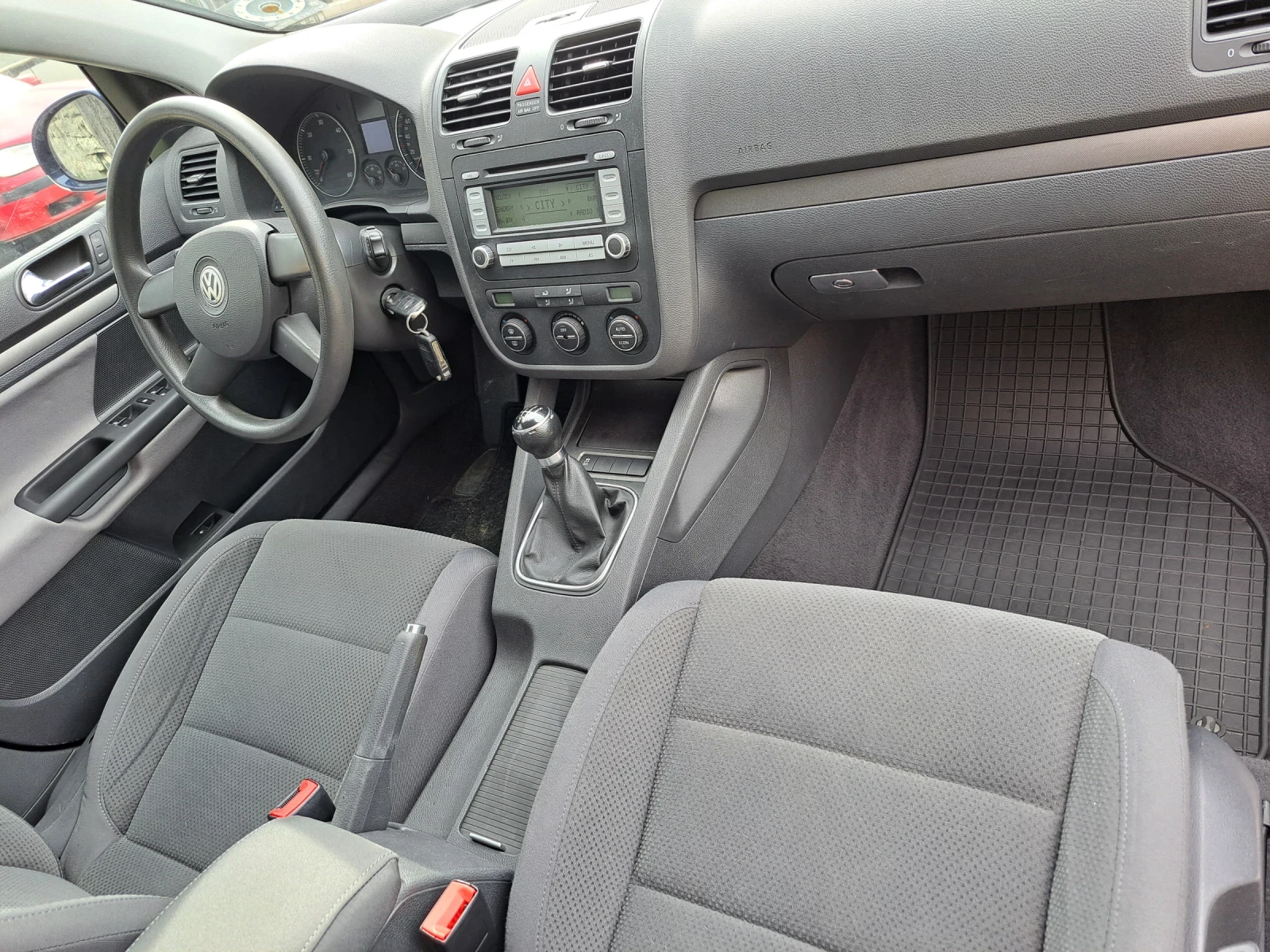 VW Golf 1, 9 TDI comfortline - изображение 6