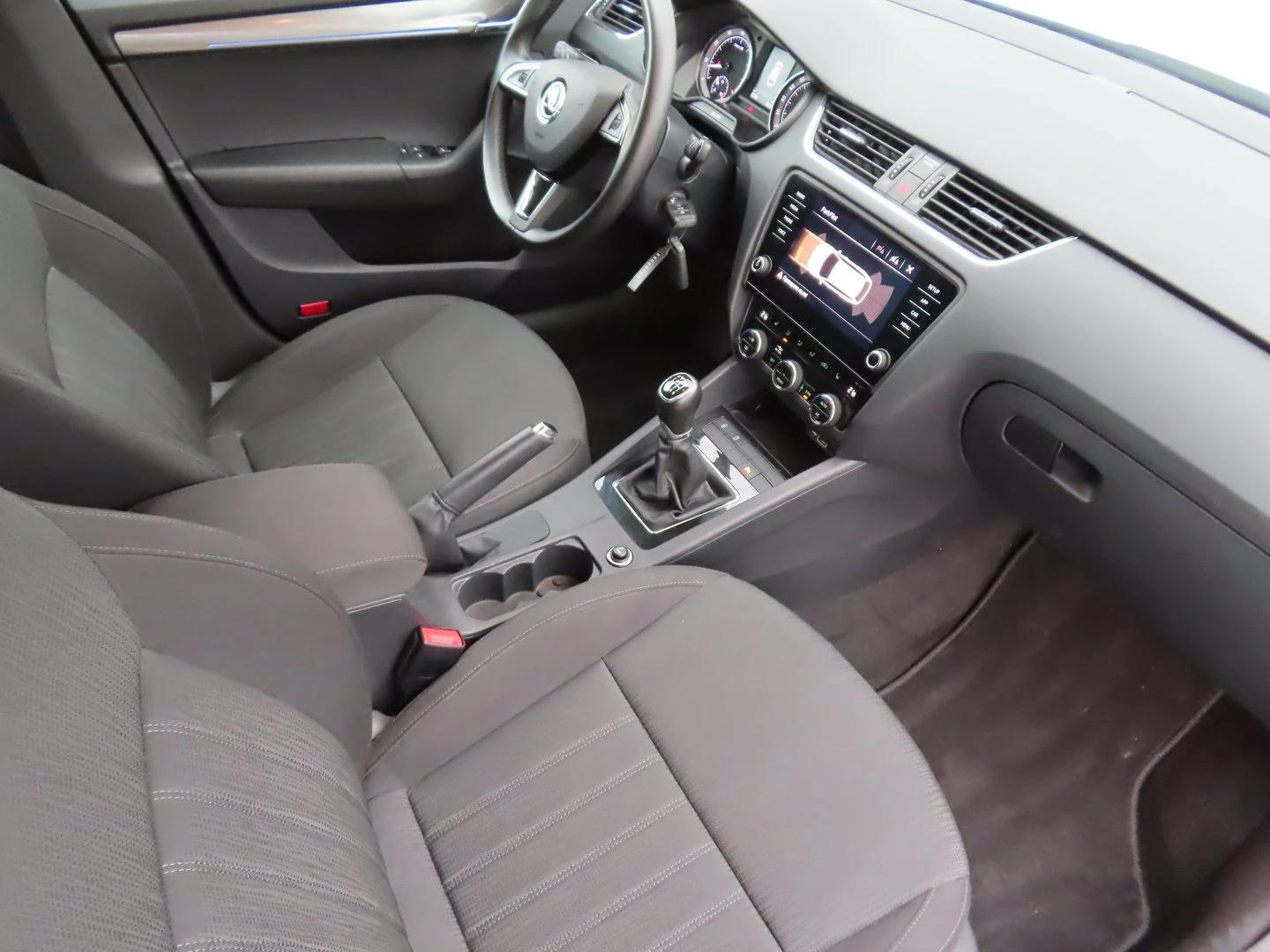 Skoda Octavia Style 1.5 TSI 150KS  MT6 - изображение 6