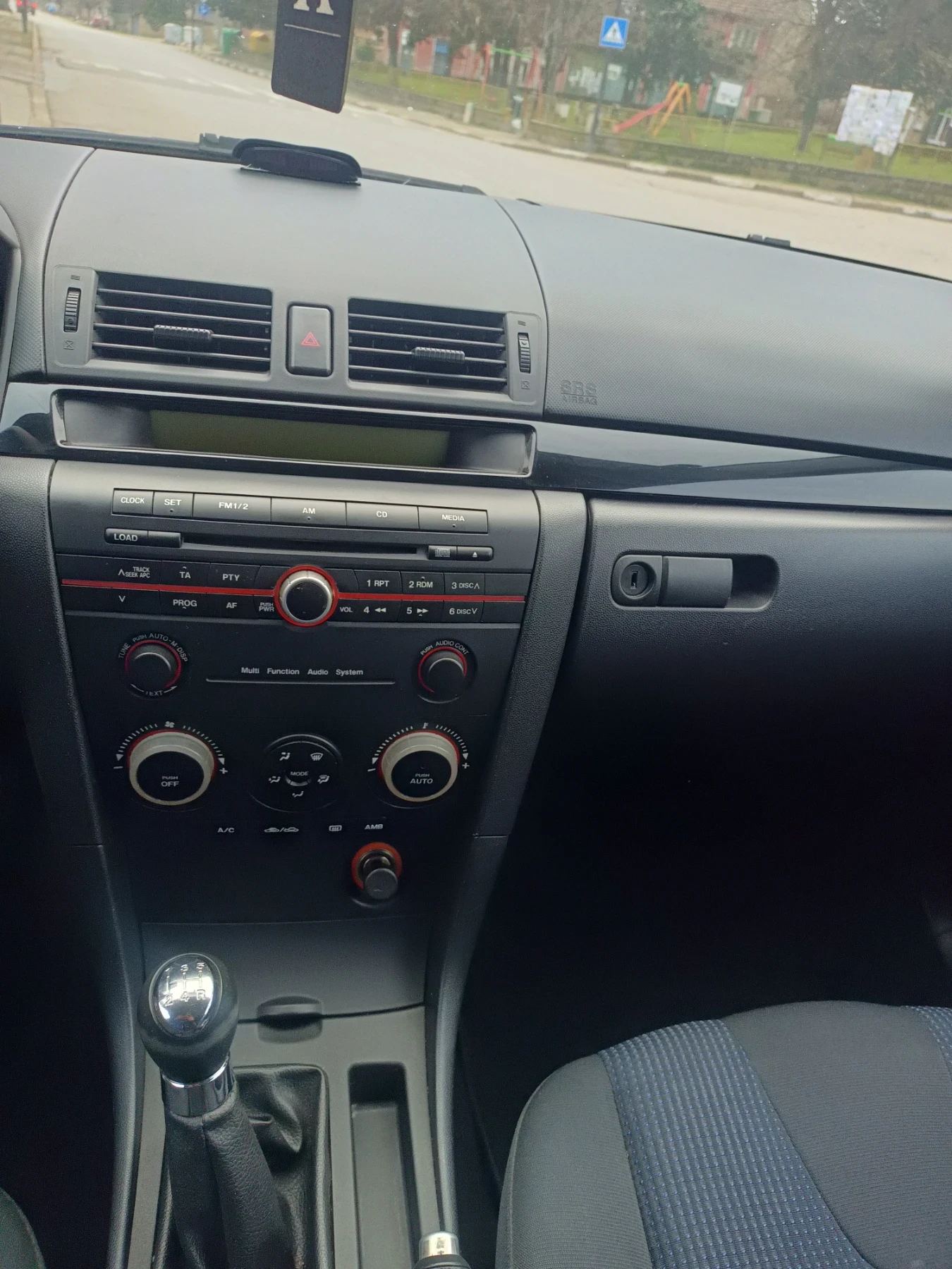 Mazda 3  - изображение 9