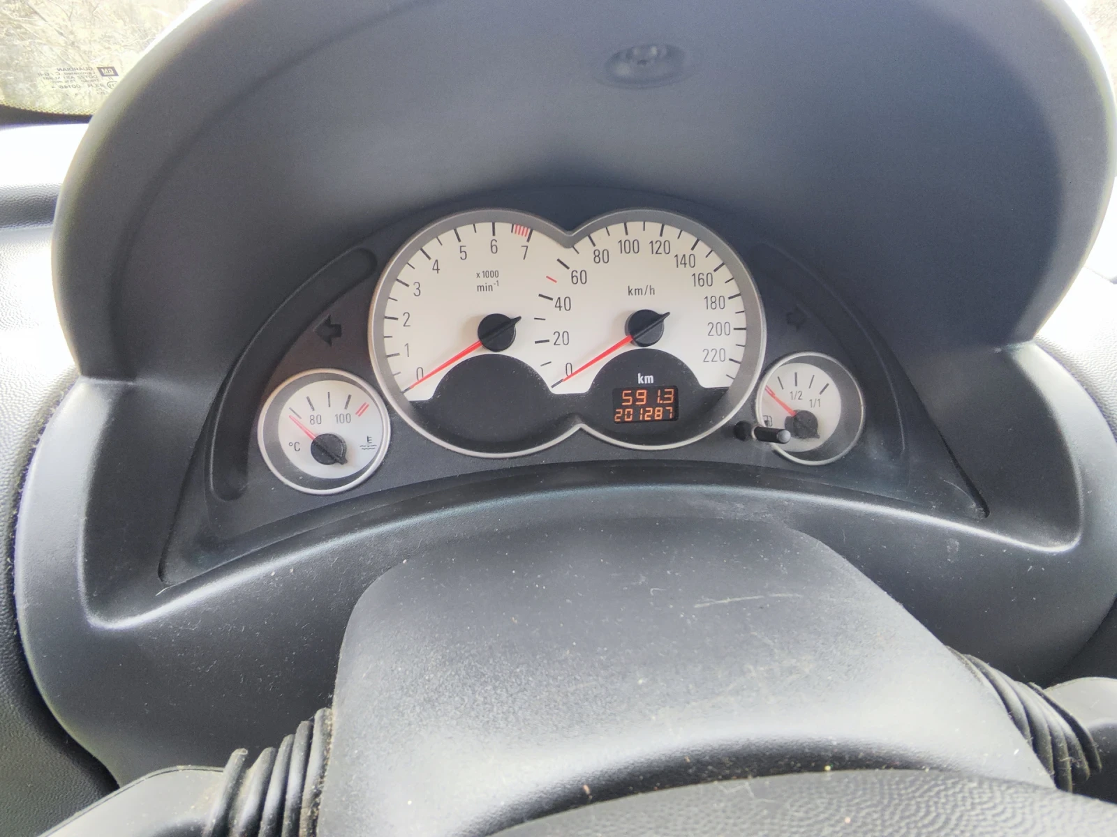 Opel Corsa  - изображение 10