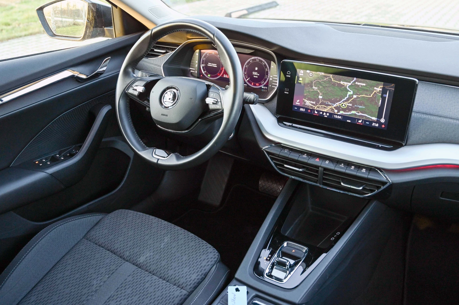 Skoda Octavia 2.0TDI* FirstEdition* КАМЕРА* MATRIX* ACC* Keyless - изображение 9