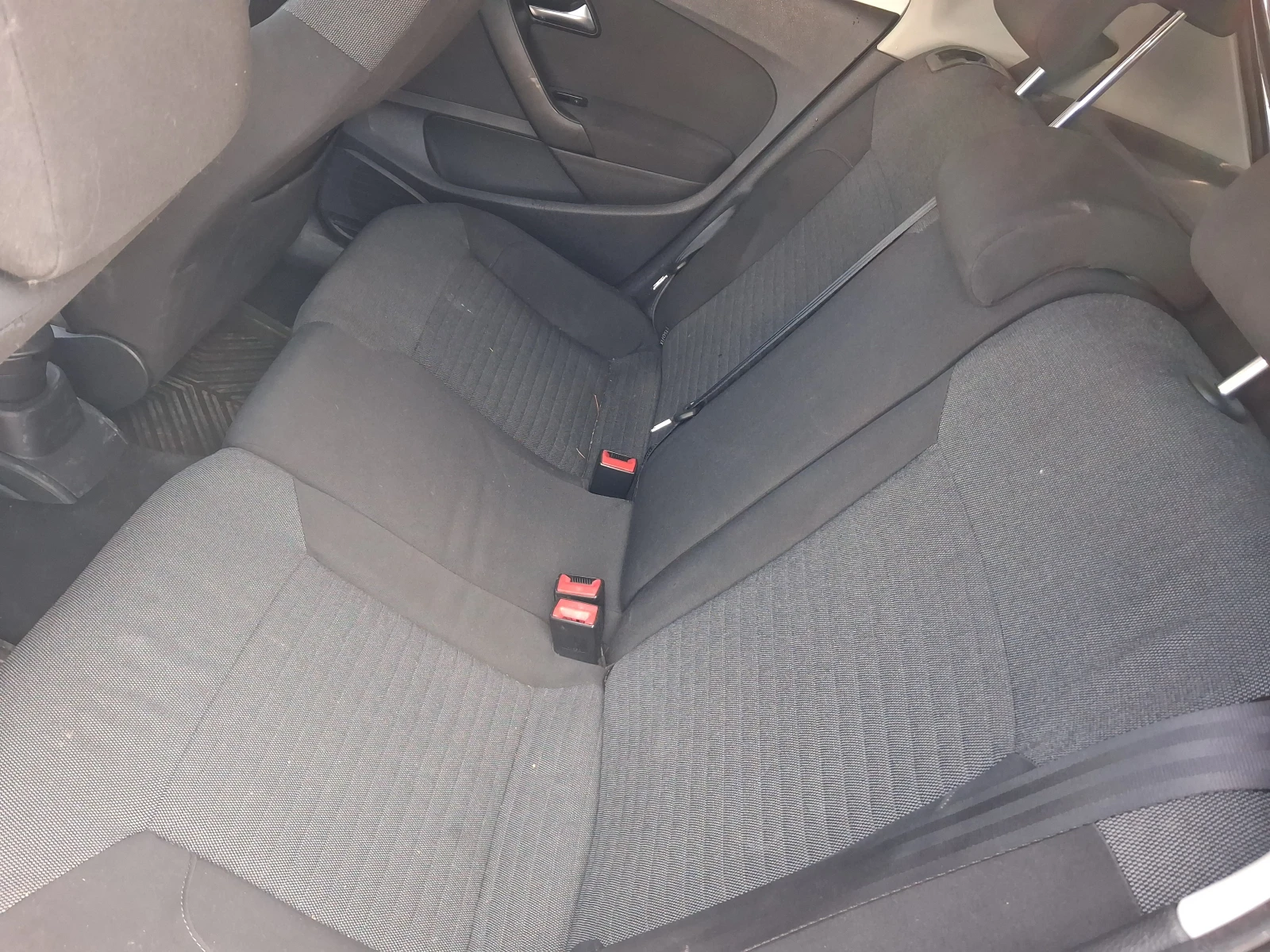 VW Polo 1.6Tdi 105к.с., снимка 8 - Автомобили и джипове - 54132786