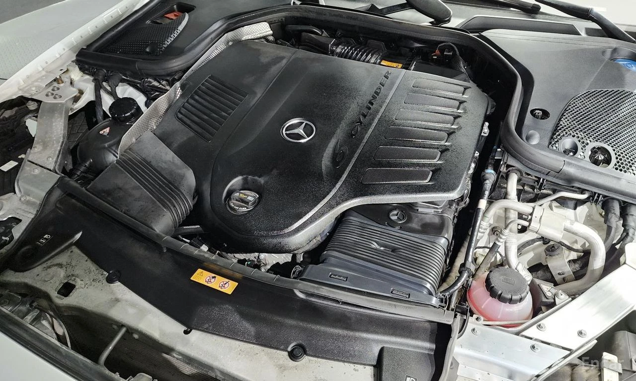 Mercedes-Benz E 450 4MATIC* EXCLUSIVE* BURMESTER* ОБДУХВАНЕ* ДИСТРОНИК, снимка 17 - Автомобили и джипове - 54424141