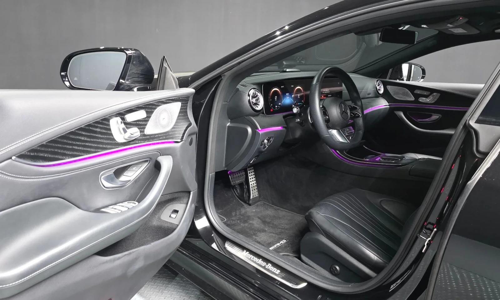 Mercedes-Benz CLS 300, снимка 10 - Автомобили и джипове - 54746487