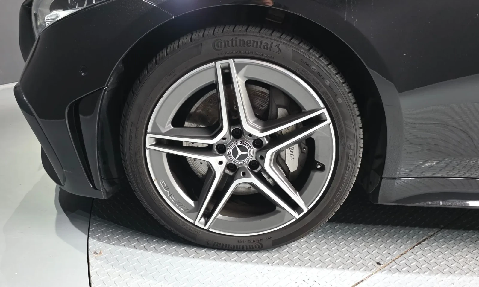 Mercedes-Benz CLS 300, снимка 5 - Автомобили и джипове - 54746487
