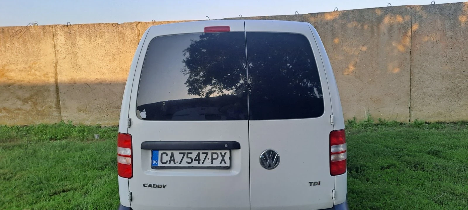 VW Caddy 1.6TDI Euro 5, снимка 2 - Автомобили и джипове - 54901216