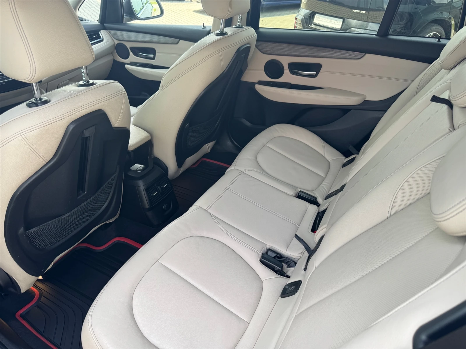 BMW 220 d xDrive Gran Tourer, снимка 14 - Автомобили и джипове - 54917684
