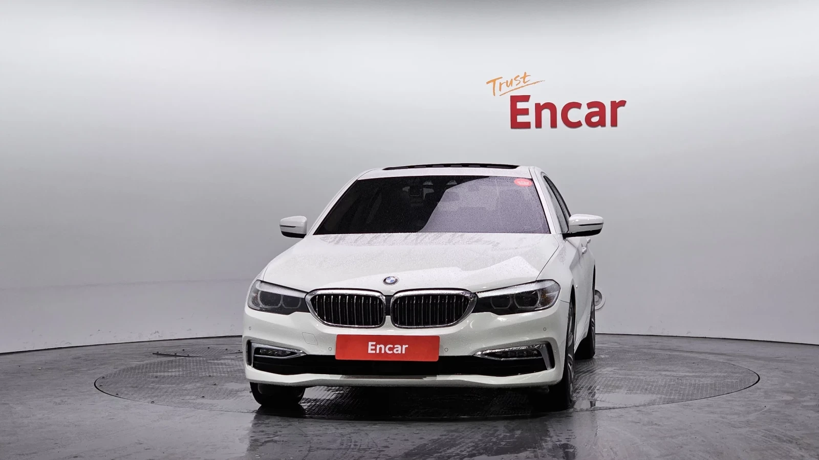 BMW 520  HEAD UP/360#PANO# #УНИКАТ# !FULL!, снимка 3 - Автомобили и джипове - 55190202