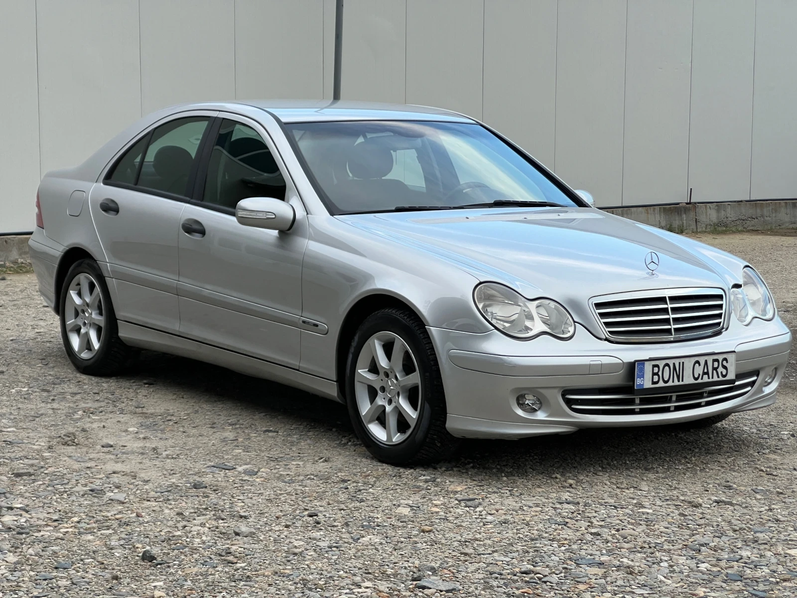 Mercedes-Benz C 220 Face 2.2CDI-150к.с./Автопилот/Ел.Седалки/ УНИКАТ, снимка 3 - Автомобили и джипове - 55404689