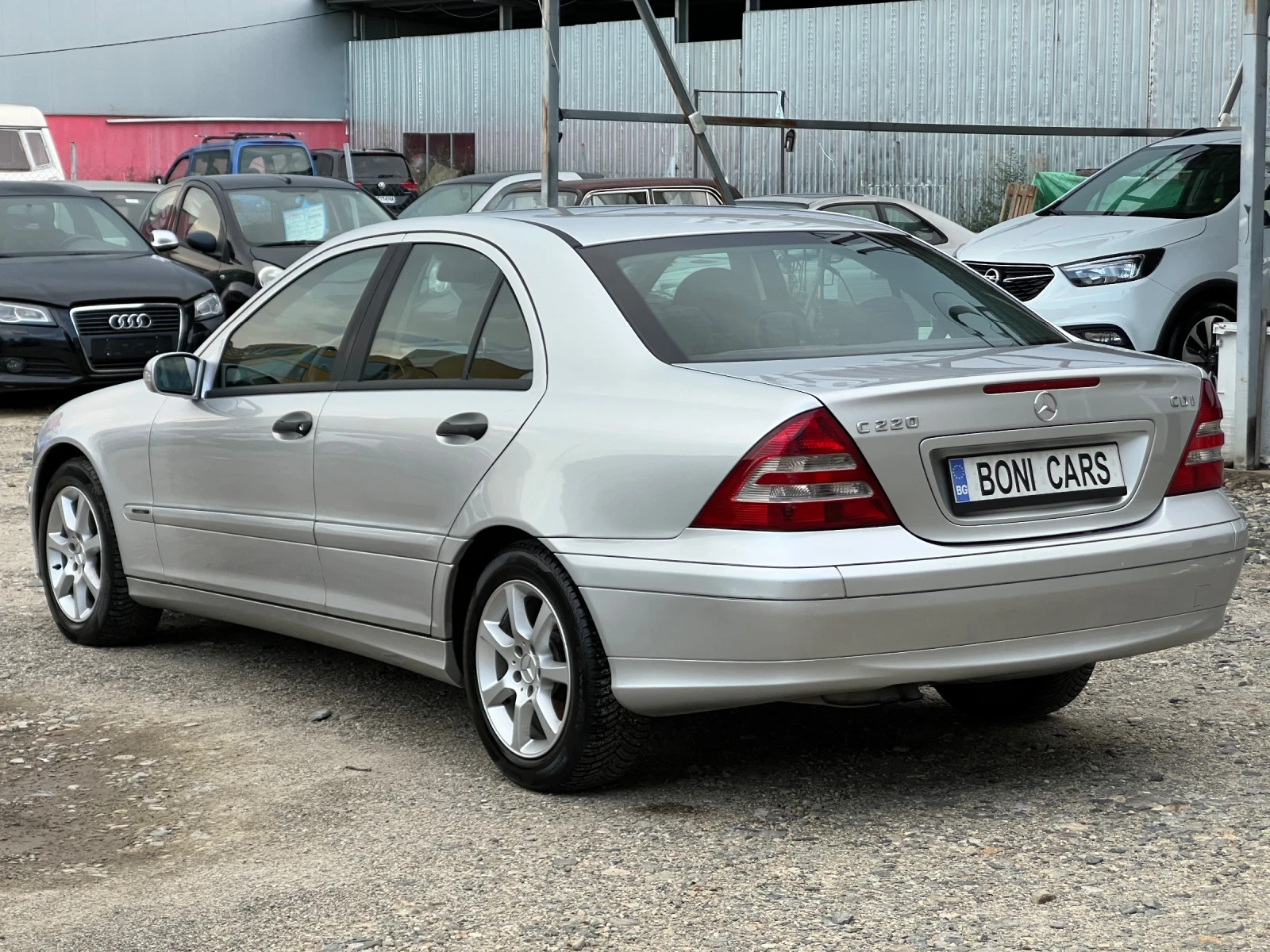 Mercedes-Benz C 220 Face 2.2CDI-150к.с./Автопилот/Ел.Седалки/ УНИКАТ, снимка 7 - Автомобили и джипове - 55404689