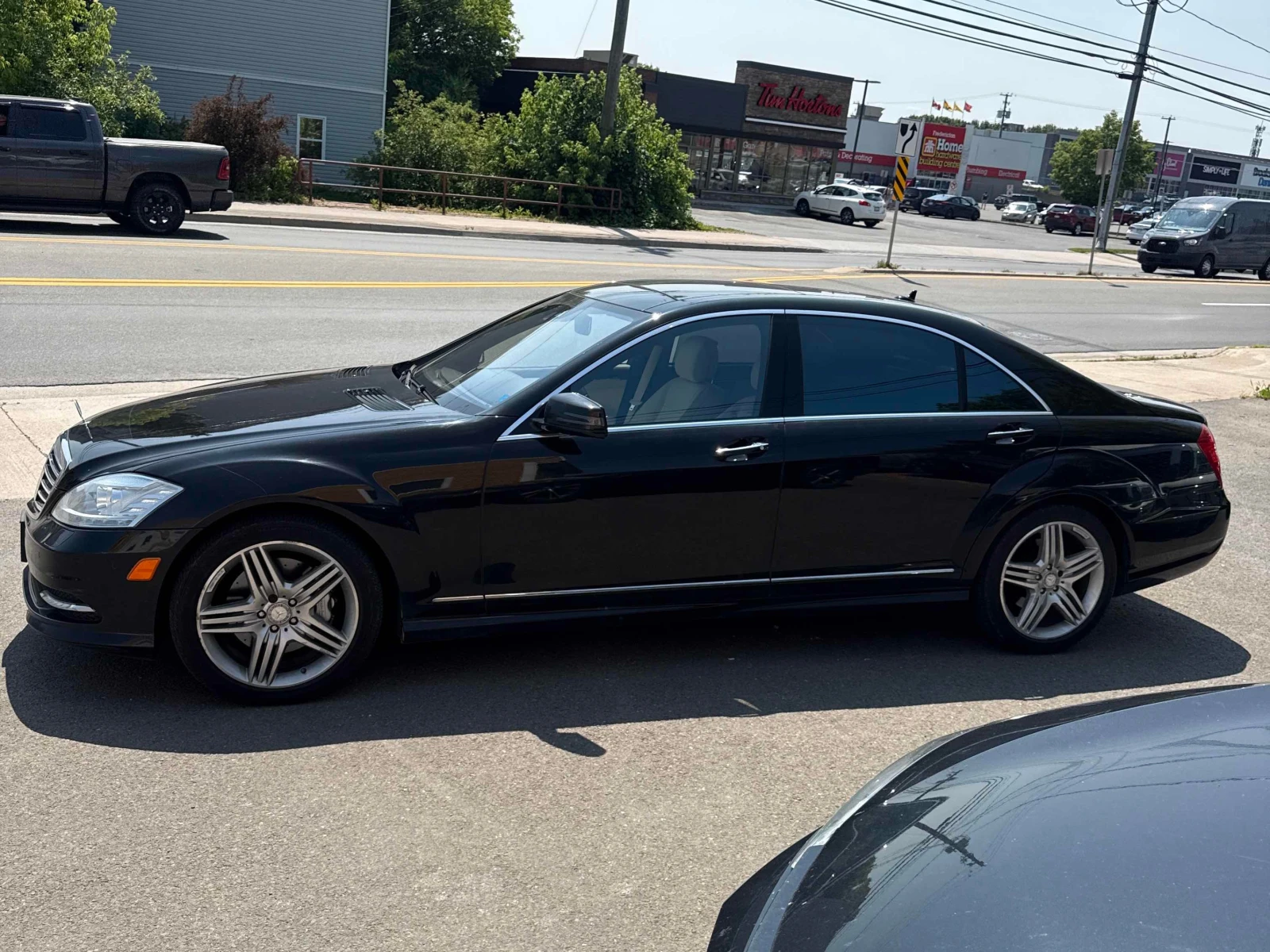 Mercedes-Benz S 550 * CARFAX * ОПЦИЯ ЗА ФИНАНСИРАНЕ * , снимка 2 - Автомобили и джипове - 55830860