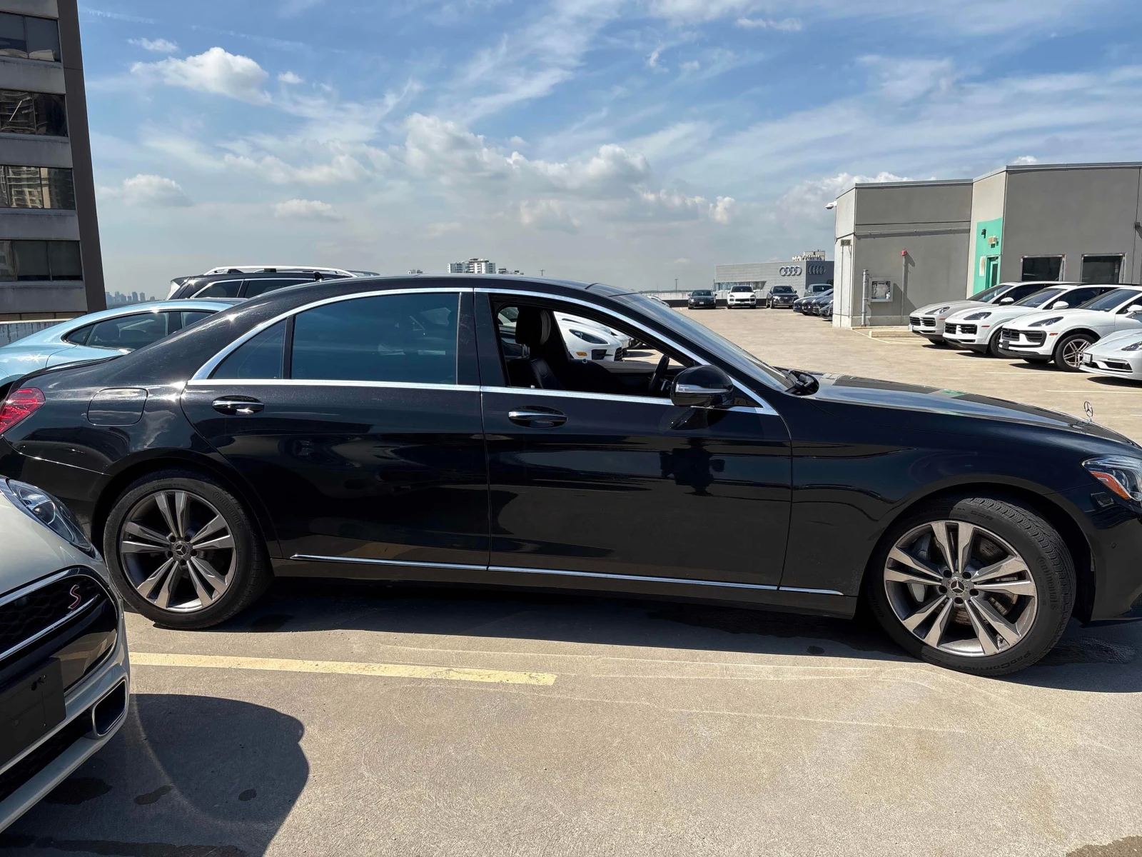 Mercedes-Benz S 560 * CARFAX * ЦЕНА ДО БГ, снимка 3 - Автомобили и джипове - 55951855