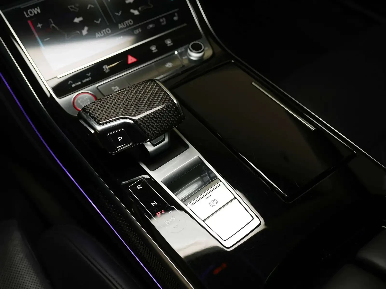 Audi S8 Long, снимка 15 - Автомобили и джипове - 55973663