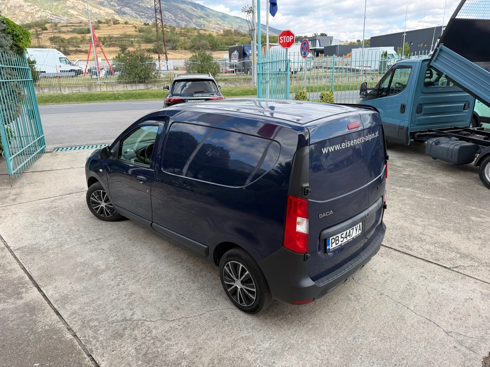 Dacia Dokker 1.5 DCi* Климатик, снимка 7 - Автомобили и джипове - 56071343