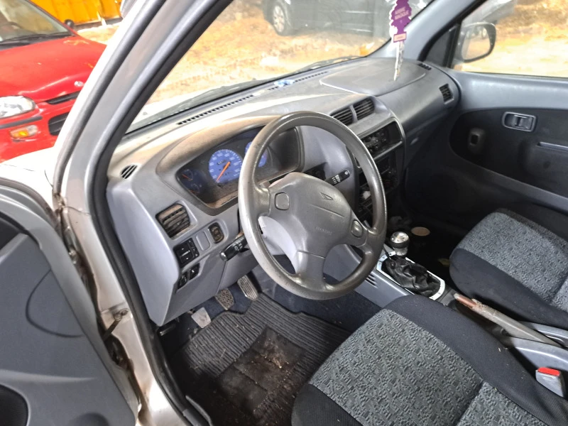 Daihatsu Terios 1.3  НА ЧАСТИ , снимка 7 - Автомобили и джипове - 45359377