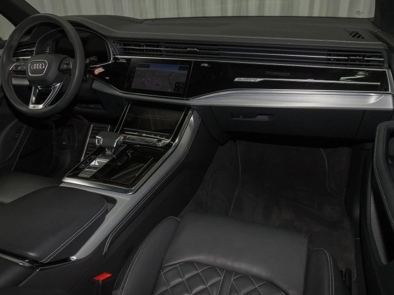 Audi SQ7 TFSI/QUATTRO/MATRIX/B&O/HEAD UP/360/BLACK/7-МЕСТЕН, снимка 9 - Автомобили и джипове - 51054060