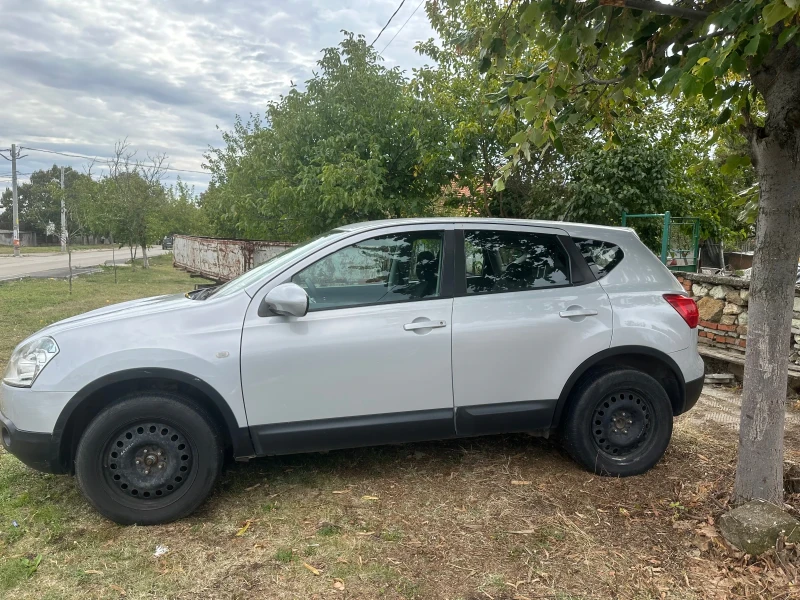 Nissan Qashqai, снимка 2 - Автомобили и джипове - 52102337