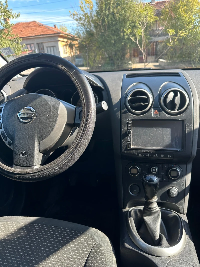 Nissan Qashqai, снимка 3 - Автомобили и джипове - 52102337