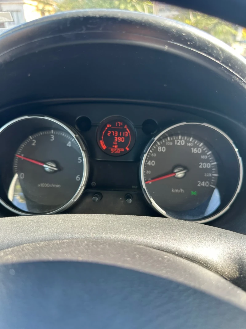 Nissan Qashqai, снимка 4 - Автомобили и джипове - 52102337