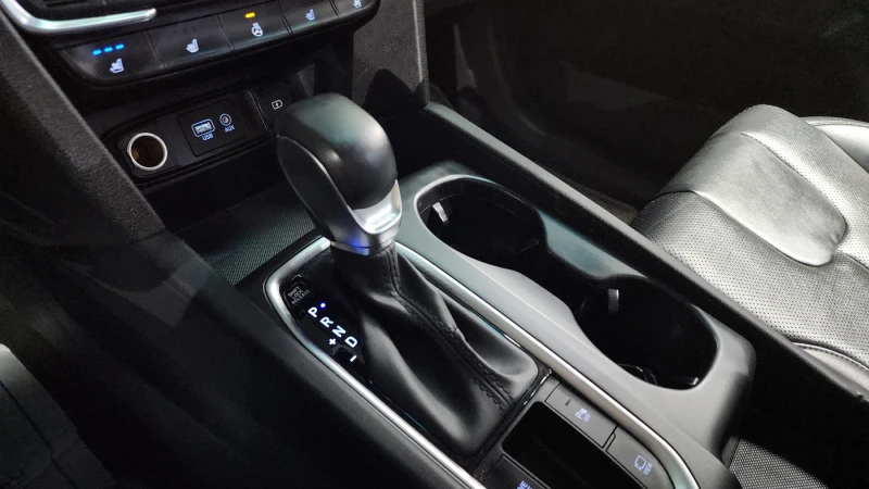 Hyundai Santa fe 2.0 2WD PRESTIGE autogeorge.com , снимка 8 - Автомобили и джипове - 52148993