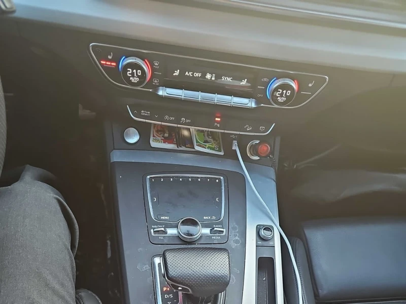 Audi Q5 * Progressiv * Quattro * Панорамa * Подгреви * , снимка 9 - Автомобили и джипове - 53421274