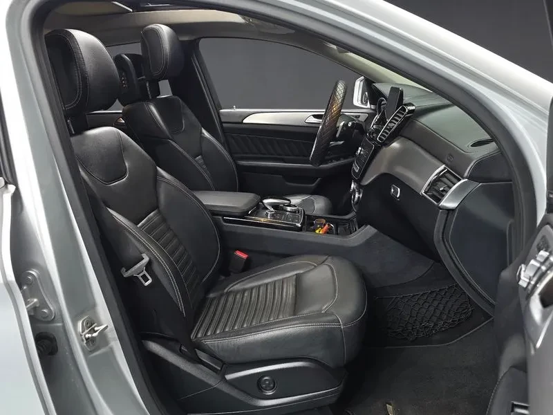Mercedes-Benz GLE 350 D 4Matic Coupe, снимка 11 - Автомобили и джипове - 55750576