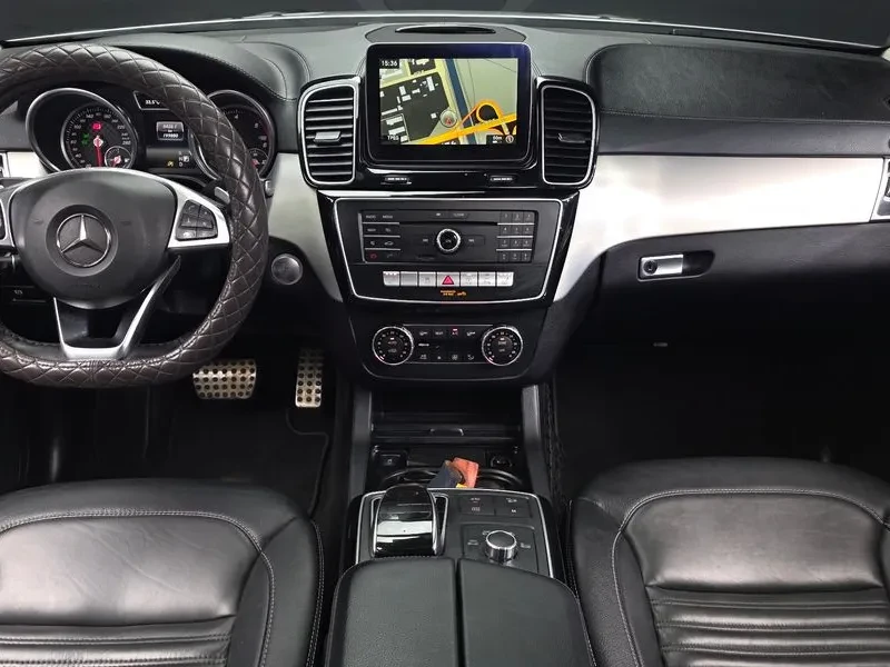 Mercedes-Benz GLE 350 D 4Matic Coupe, снимка 7 - Автомобили и джипове - 55750576