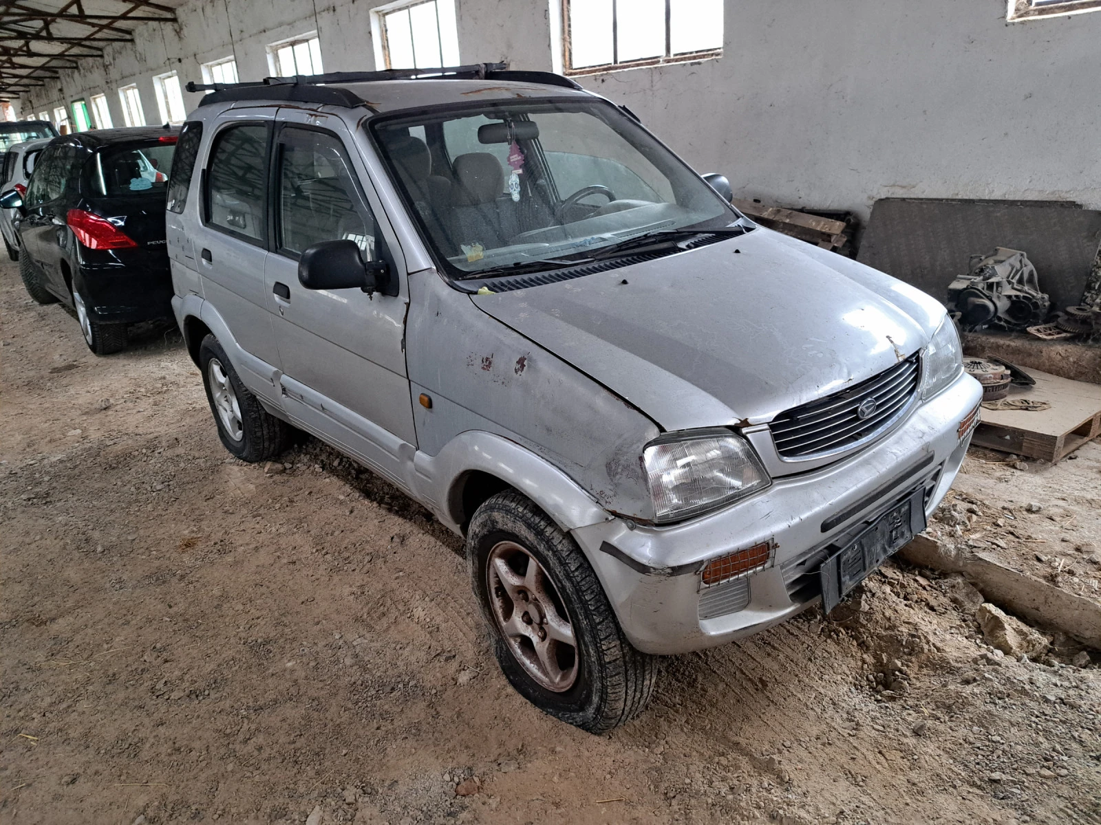 Daihatsu Terios 1.3  НА ЧАСТИ  - изображение 3