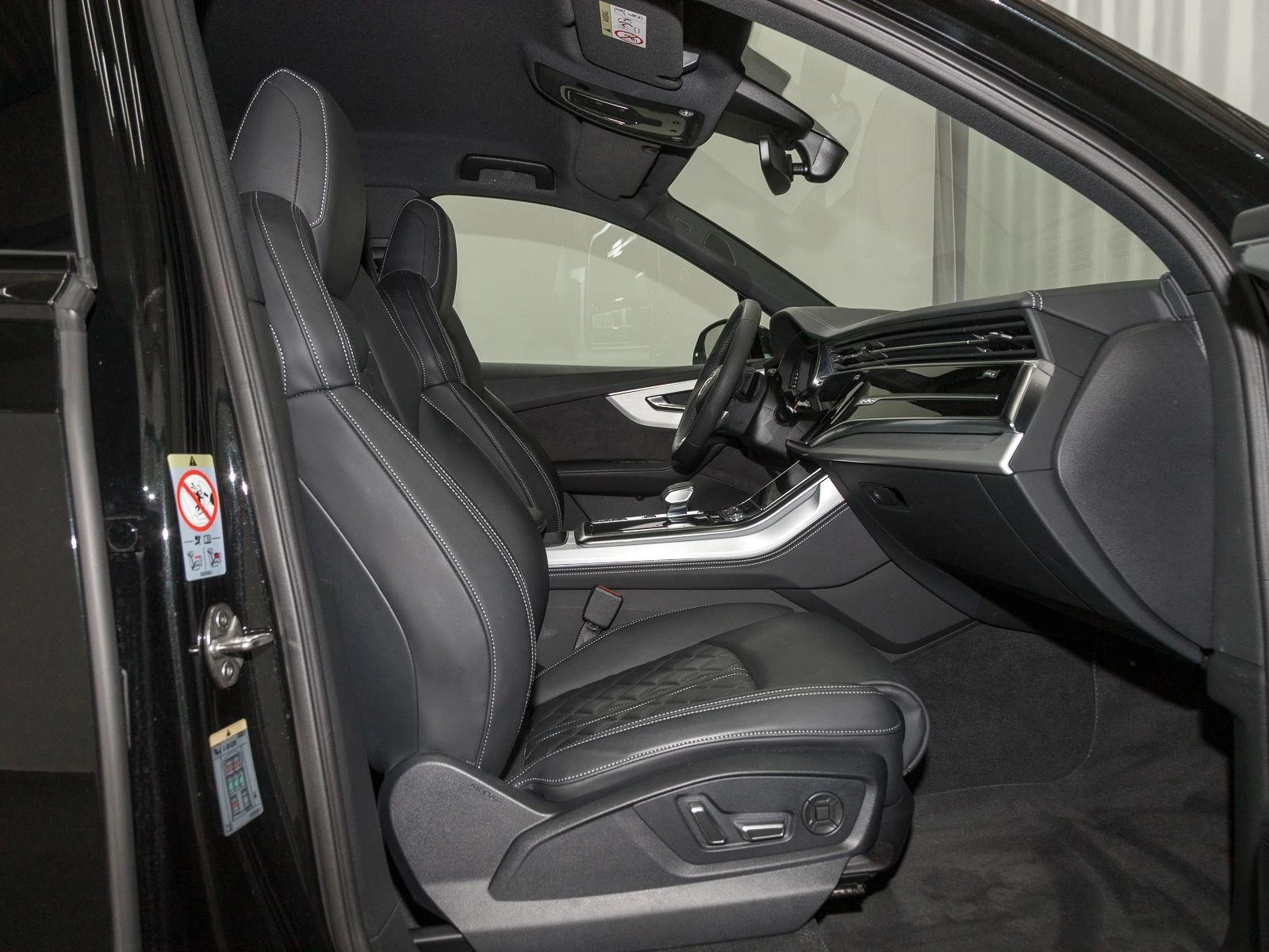 Audi SQ7 TFSI/QUATTRO/MATRIX/B&O/HEAD UP/360/BLACK/7-МЕСТЕН - изображение 10