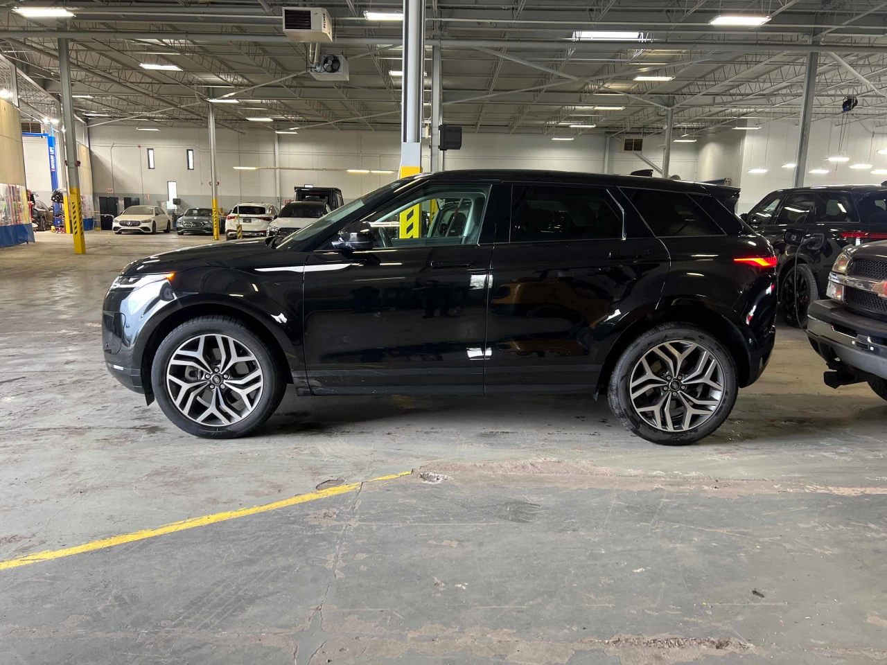 Land Rover Range Rover Evoque * CARFAX * АВТО КРЕДИТ * ЦЕНА ДО БГ! - изображение 4