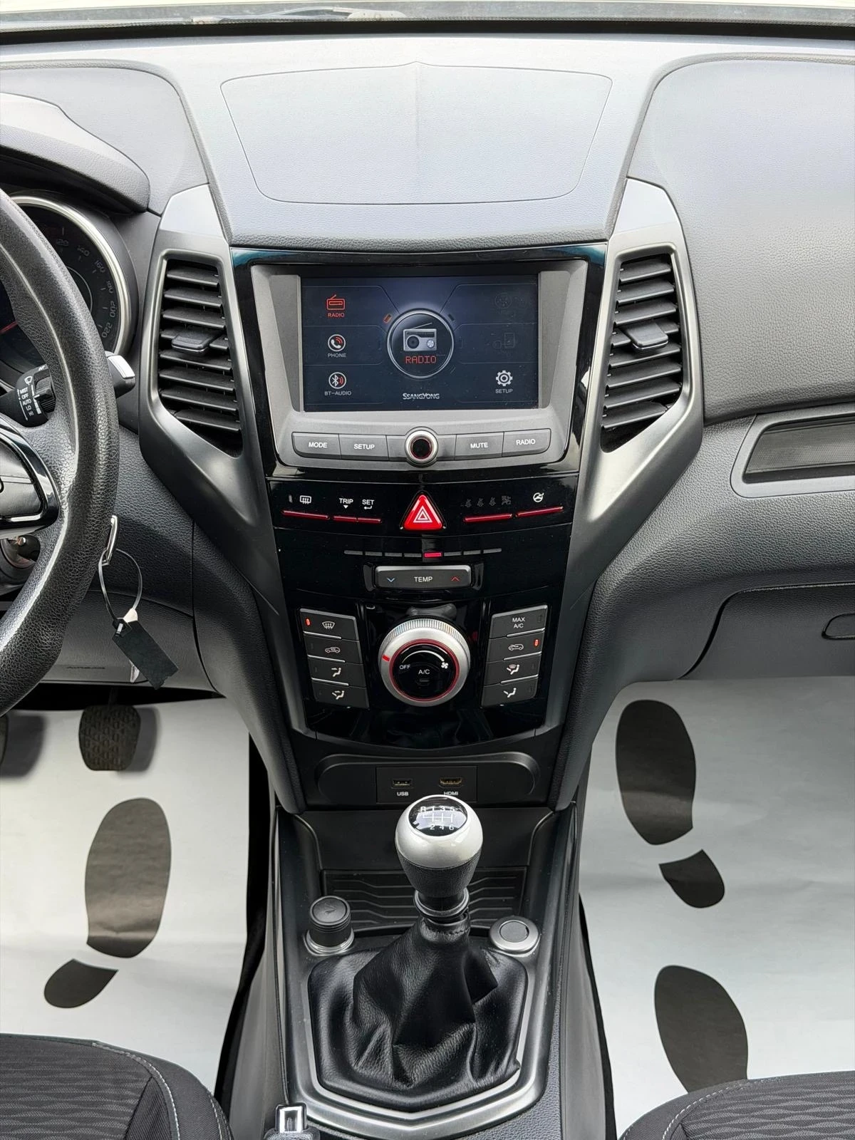 SsangYong XLV Euro6B 122к км! Задна камера! Уникат!, снимка 10 - Автомобили и джипове - 52584740