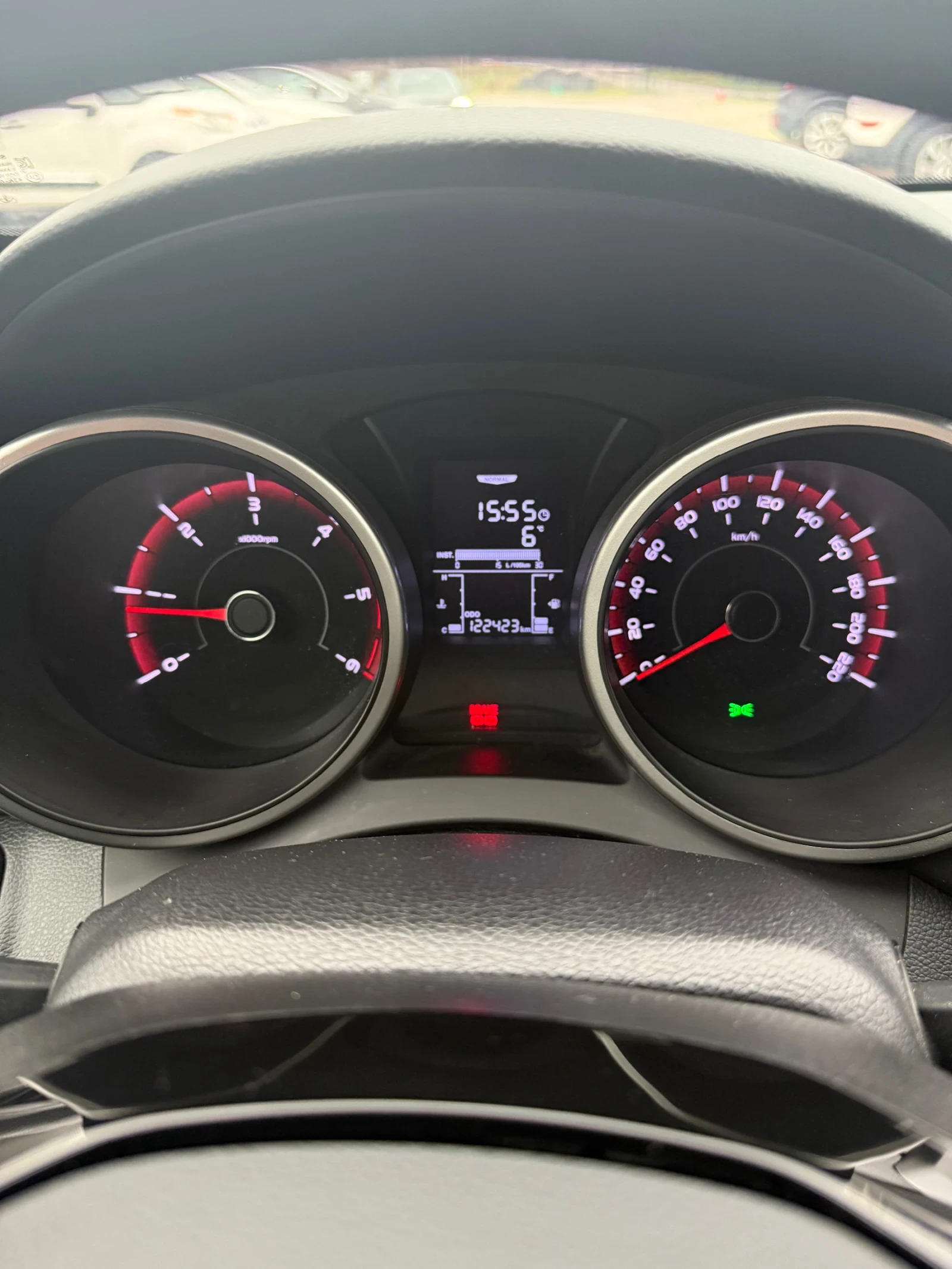 SsangYong XLV Euro6B 122к км! Зимни гуми! Задна камера! Уникат! - изображение 9