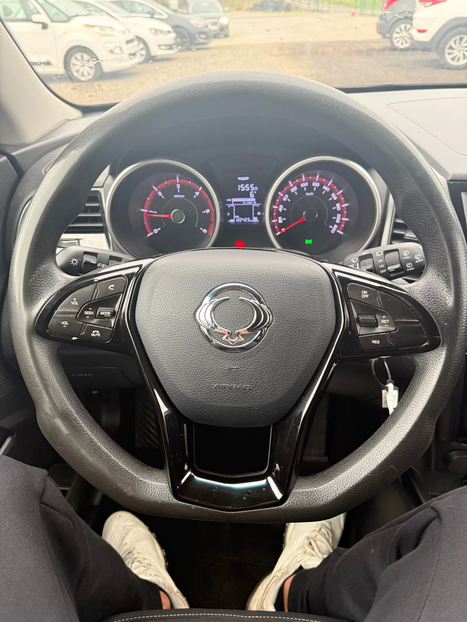 SsangYong XLV Euro6B 122к км! Зимни гуми! Задна камера! Уникат! - изображение 8