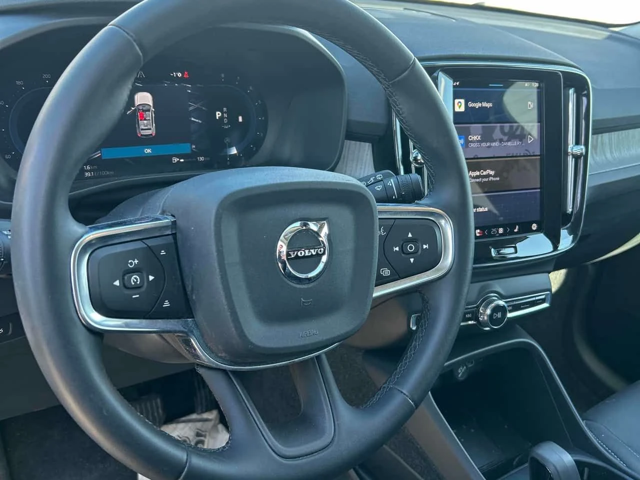 Volvo XC40 * Core Bright Theme * CARFAX * ЦЕНА ДО БГ - изображение 7