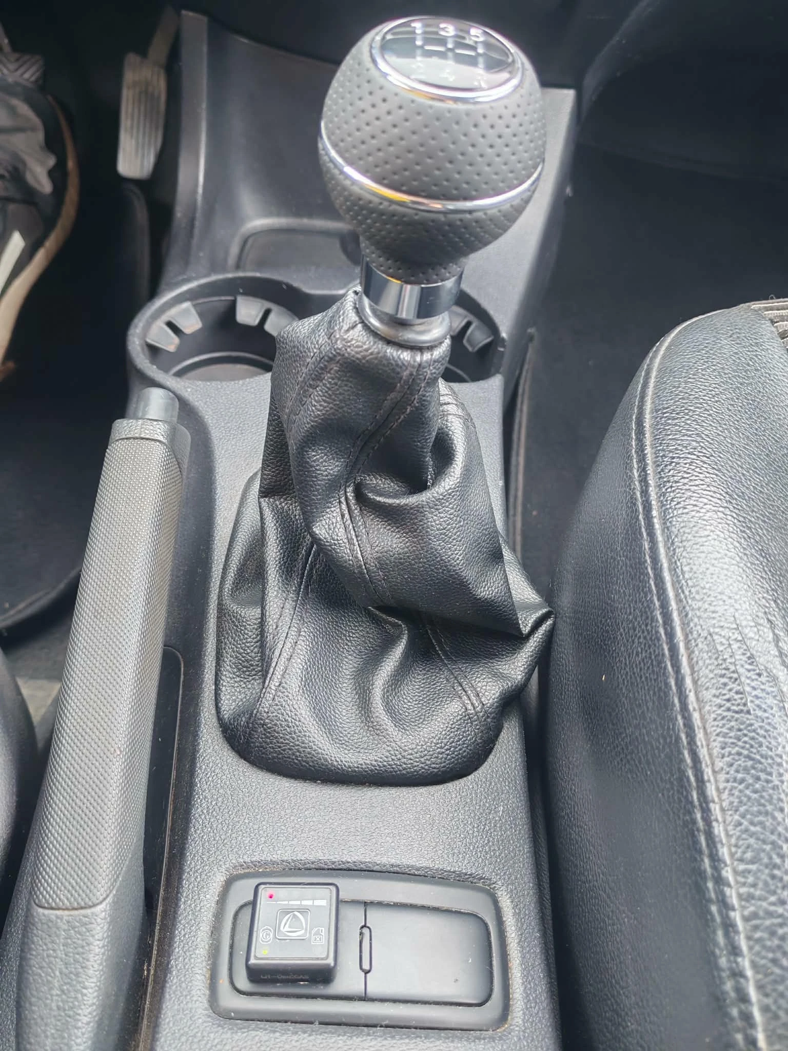 Kia Sportage, снимка 13 - Автомобили и джипове - 53922379