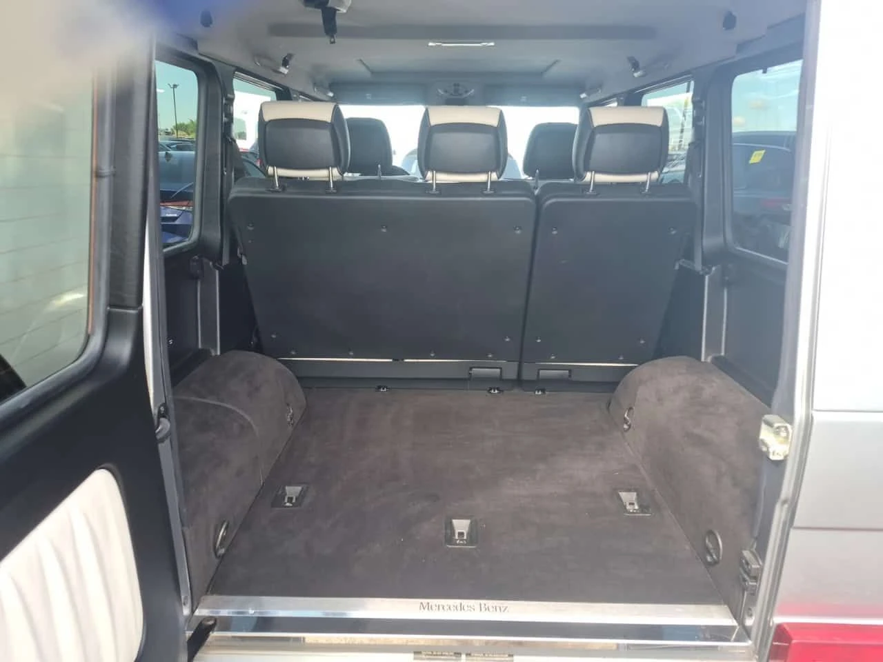 Mercedes-Benz G 500 550/CARFAX/ПОДГРЕВ/ОБДУХ/ФИНАНСИРАНЕ, снимка 13 - Автомобили и джипове - 54826518