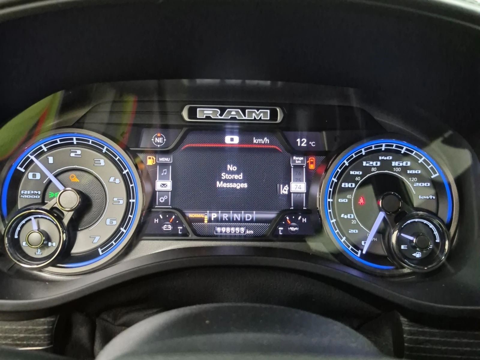 Dodge RAM 1500 Limited/AWD/5.7/H&K/Pano/Обдухване, снимка 13 - Автомобили и джипове - 54942993