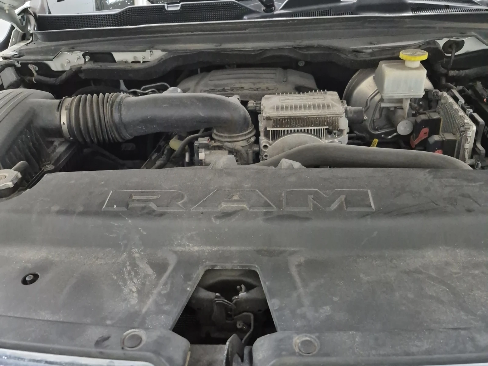 Dodge RAM 1500 Limited/AWD/5.7/H&K/Pano/Обдухване, снимка 17 - Автомобили и джипове - 54942993