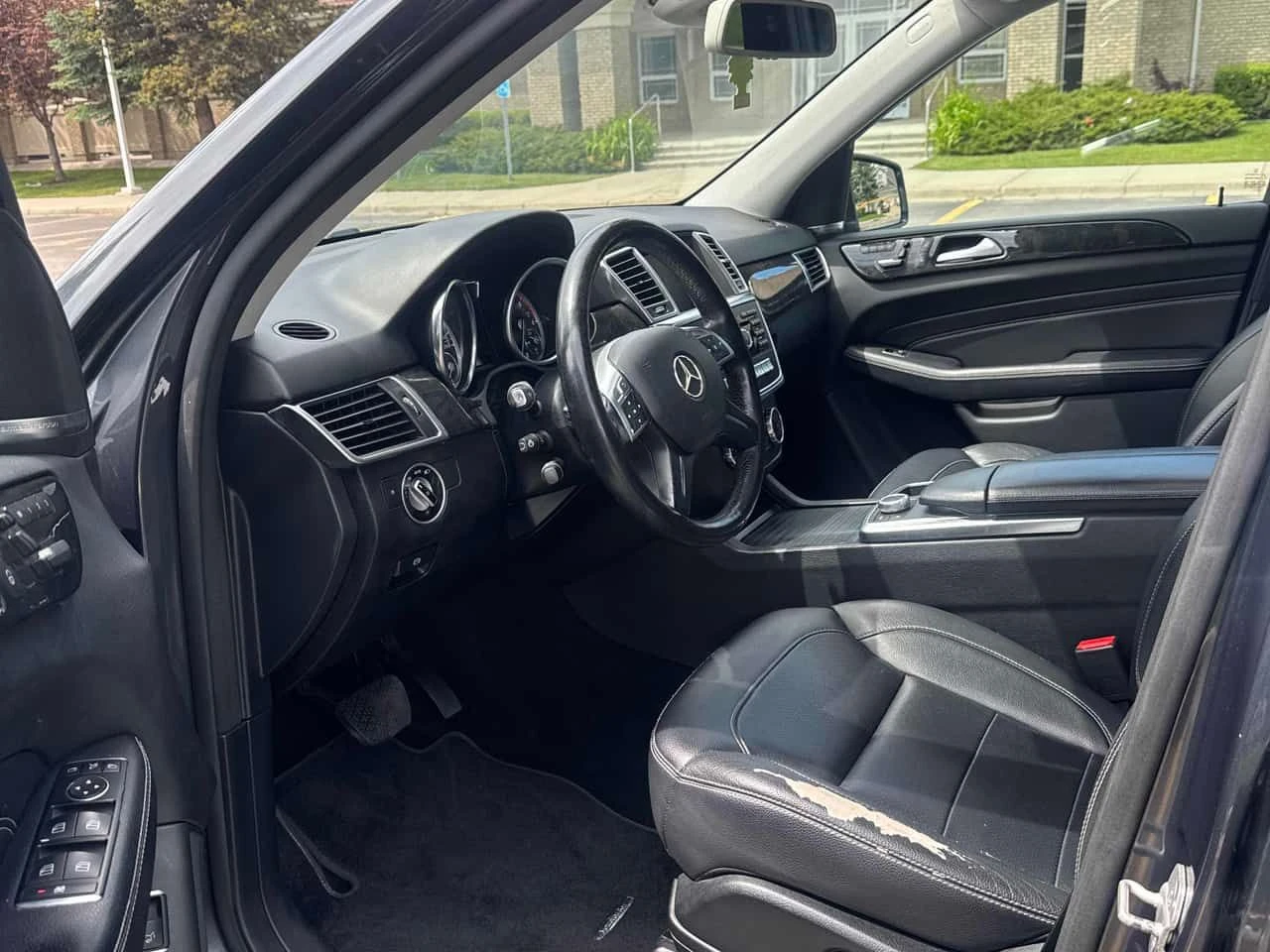 Mercedes-Benz ML 350 * BlueTEC * АВТОКРЕДИТ БЕЗ ПЪРВОНАЧАЛНА ВНОСКА* , снимка 5 - Автомобили и джипове - 55157319