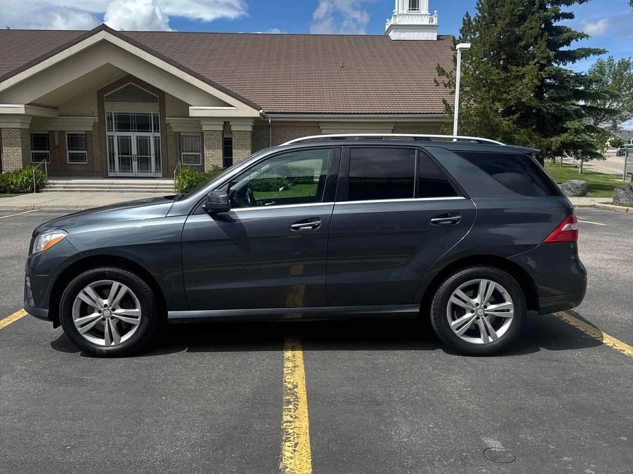 Mercedes-Benz ML 350 * BlueTEC * АВТОКРЕДИТ БЕЗ ПЪРВОНАЧАЛНА ВНОСКА* , снимка 2 - Автомобили и джипове - 55157319