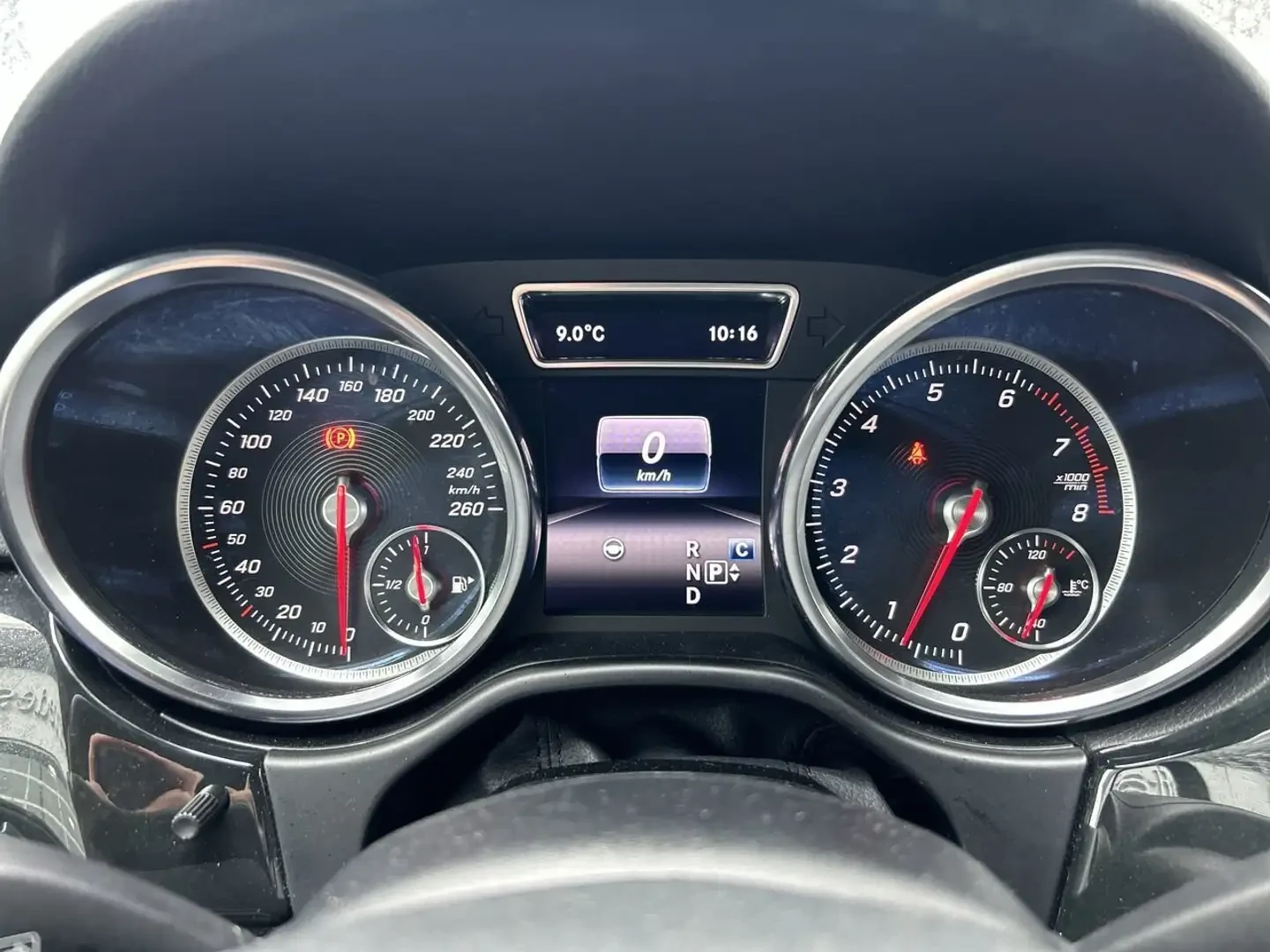 Mercedes-Benz GLE 400 AMG* 4MATIC* Night* От Мерцедес, снимка 15 - Автомобили и джипове - 55184549