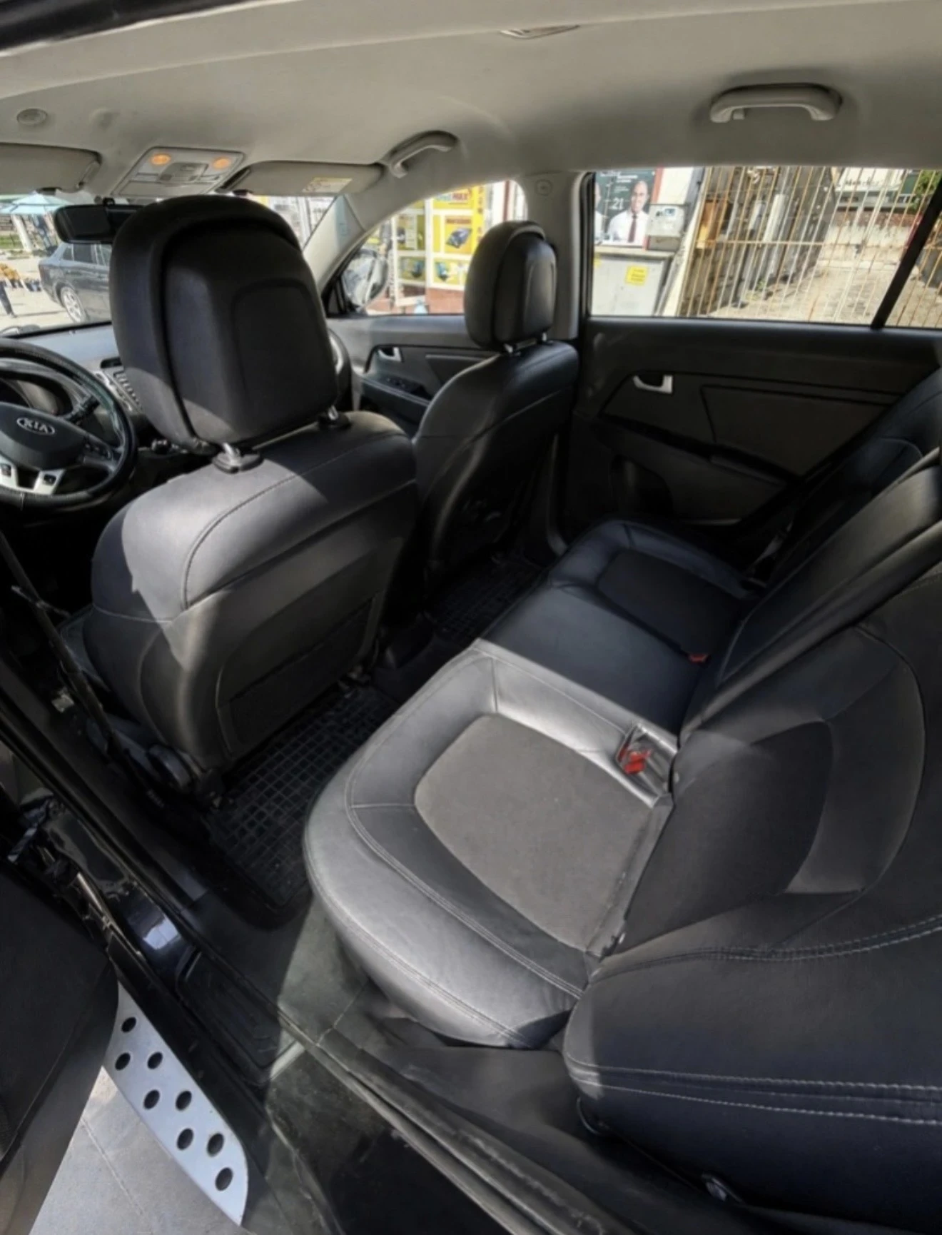 Kia Sportage, снимка 6 - Автомобили и джипове - 55645385