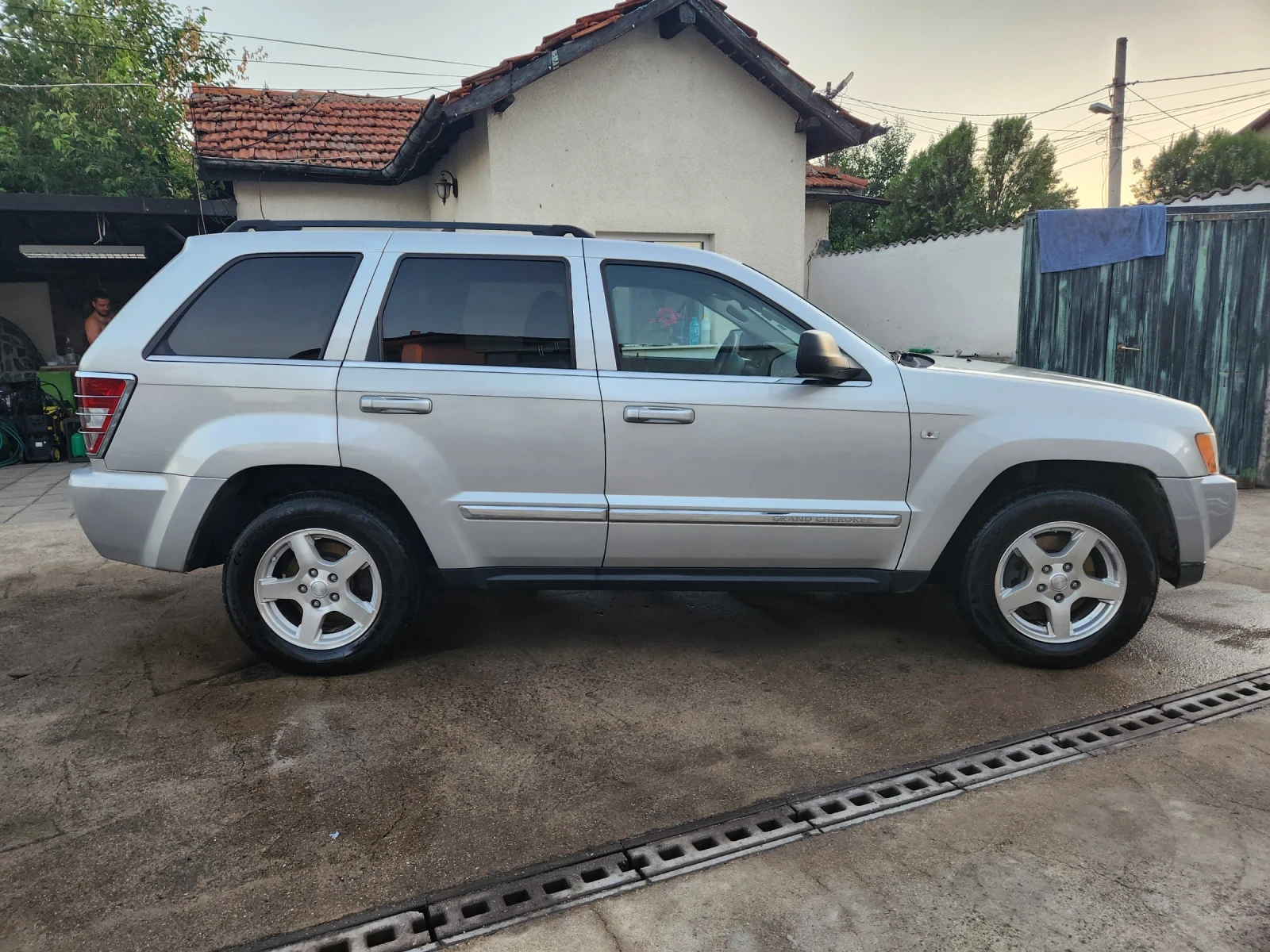 Jeep Grand cherokee 3.0CRD GERMANY TOP ZUSTAND, снимка 9 - Автомобили и джипове - 55675481