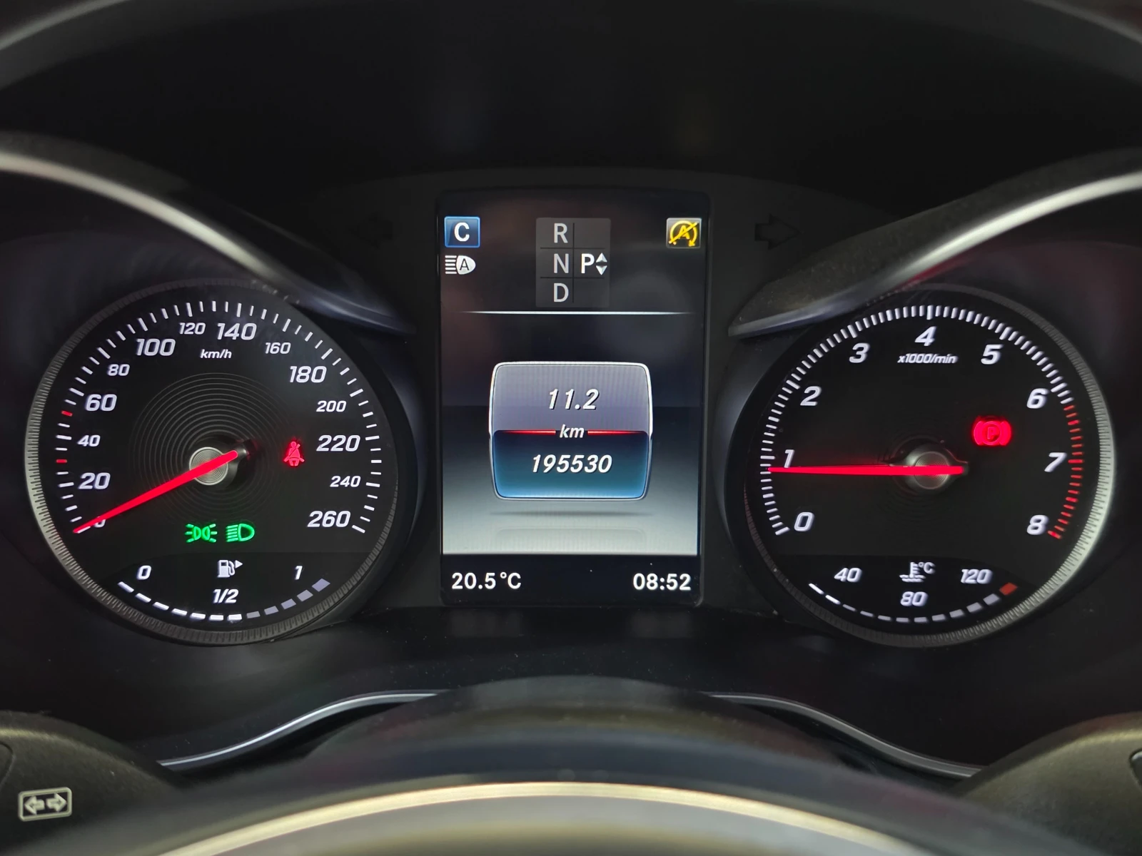 Mercedes-Benz GLC 250 AMG Night 4Matic Multibeam / Ambient , снимка 8 - Автомобили и джипове - 55738168