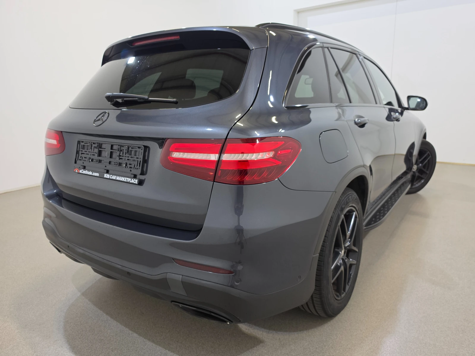 Mercedes-Benz GLC 250 AMG Night 4Matic Multibeam / Ambient , снимка 5 - Автомобили и джипове - 55738168
